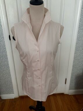Jones New York Sleeveless Pink Striped Button-Front Shirt